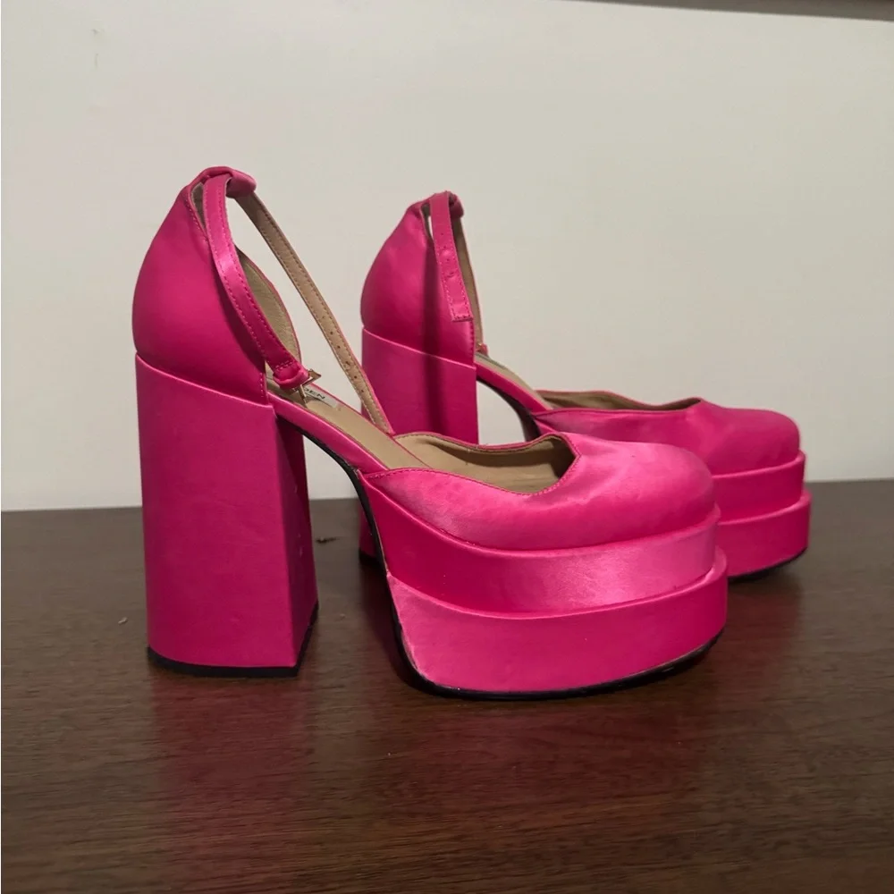 Steve Madden Fuchsia Satin Platform Heels - Picture 2 of 5